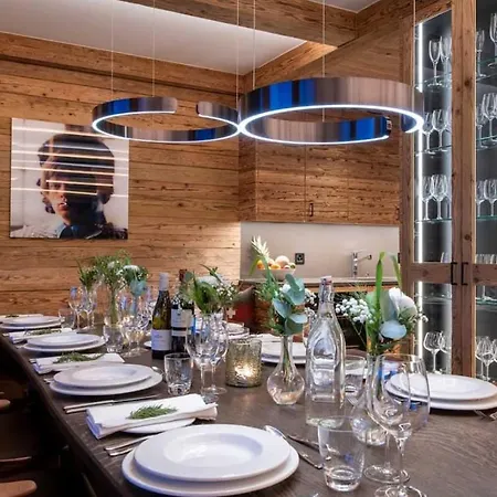 Apartment 4br Stylish With Sauna And Pool- What'app - 0034-635-520-036 - For Reservations!! Verbier