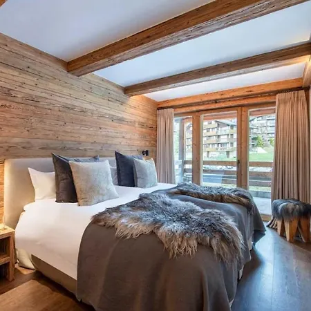 4br Stylish With Sauna And Pool- What'app - 0034-635-520-036 - For Reservations!! *